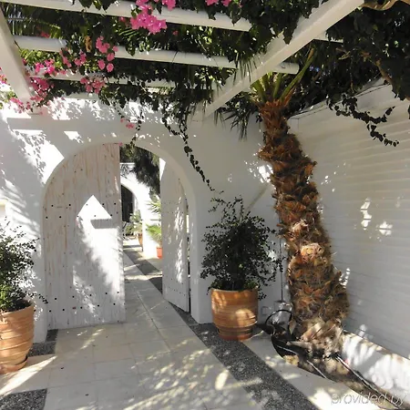 Hotel Atlantis Perissa (Santorini)